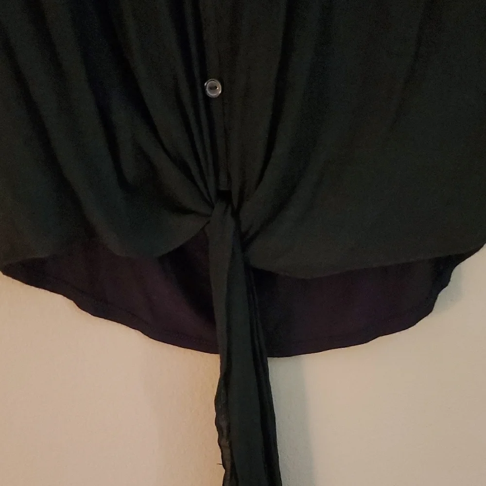 PerSeption Concept Black Sleeveless Tie-Front Blouse - Picture 6 of 8